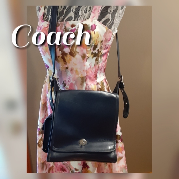 Coach Handbags - 100% Authentic Vintage Coach Crossbody